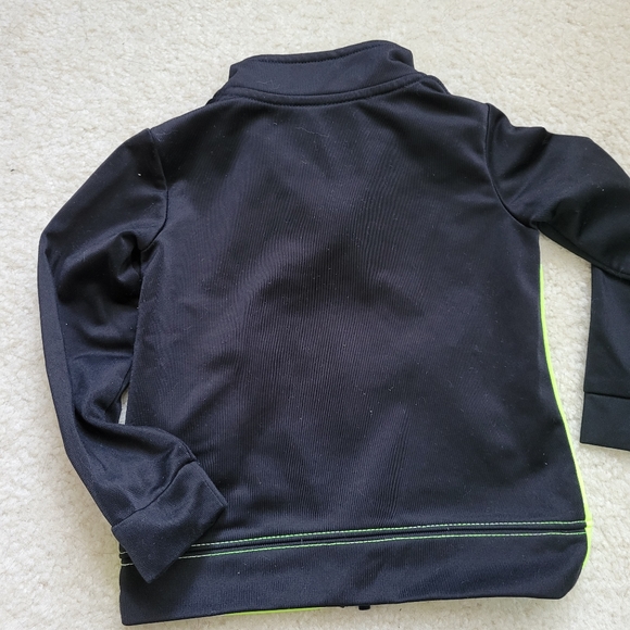 Lot of Nike light jacket and Adidas shoes - Picture 4 of 11